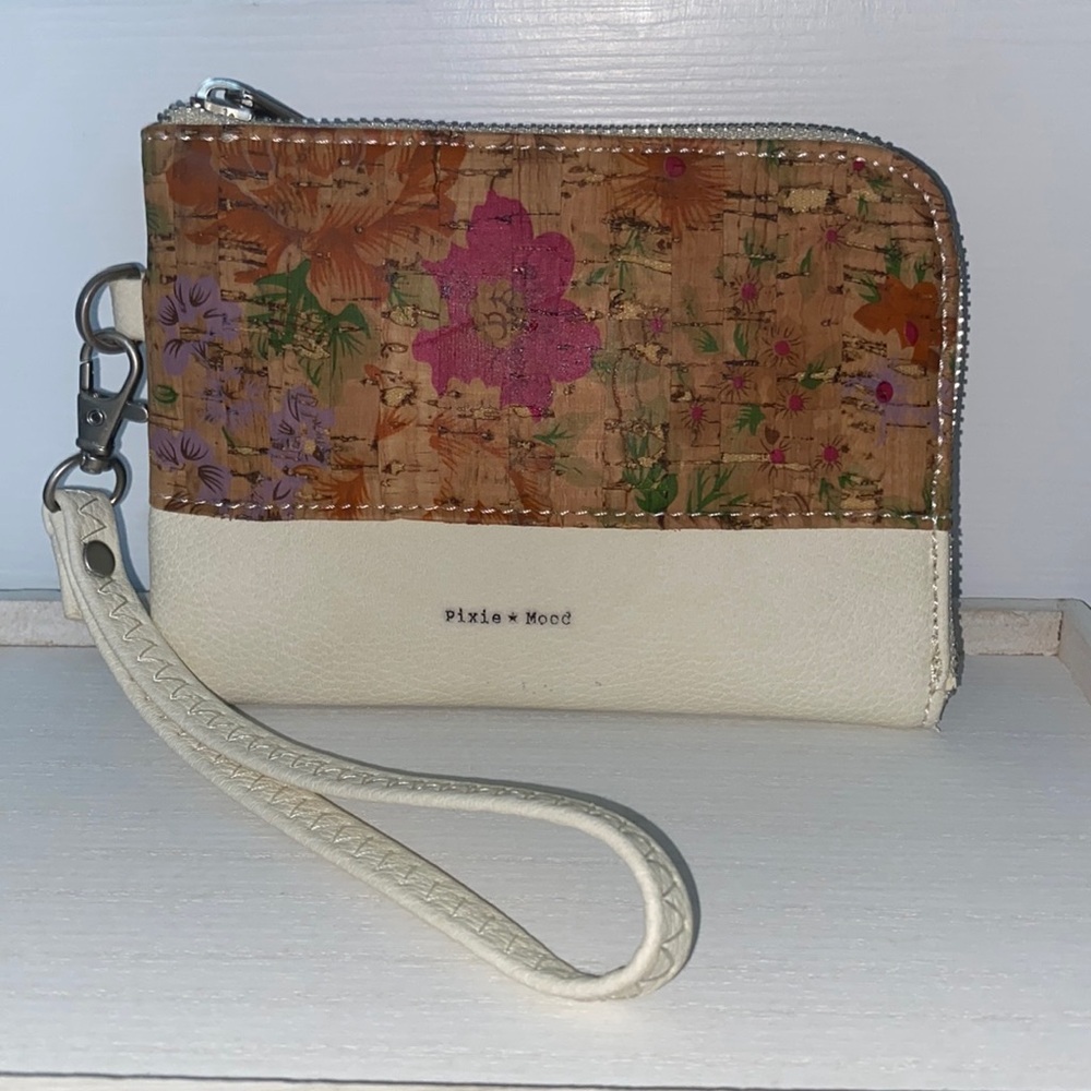 NWOT- Pixie + Mood Cork Vegan Wristlet Bag Wallet - Light Floral